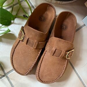 Brand New Condition Suede Birkenstock Buckley Clog size 36